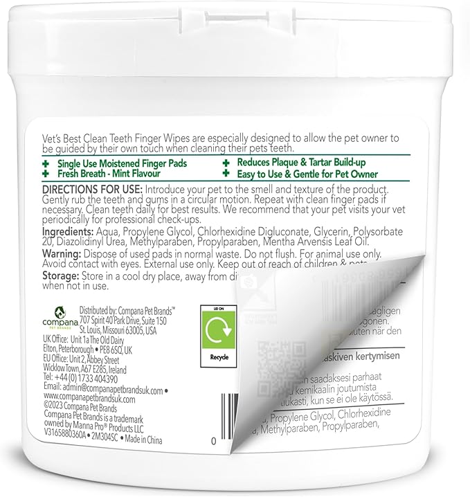 Vet's Best Dental Care Finger Wipes,Reduces Plaque & Freshens Breath, Teeth Cleaning Finger Wipes for Dogs - 50 Disposable Wipes